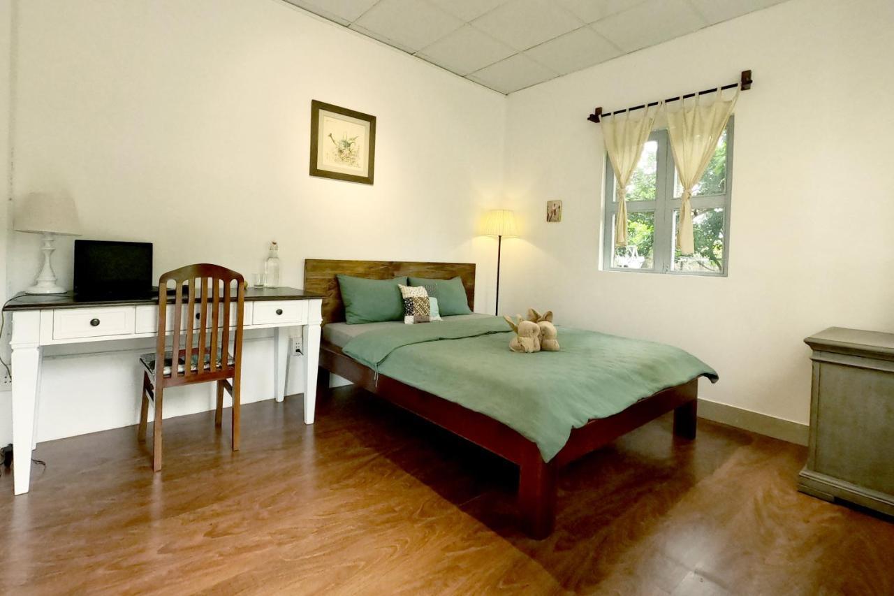 Vuon Nha Ngoai Garden Homestay Хошимин Екстериор снимка