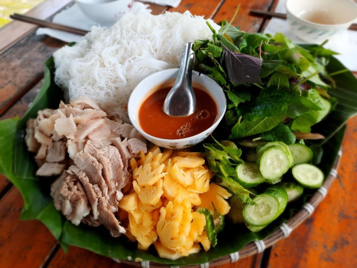 Vuon Nha Ngoai Garden Homestay Хошимин Екстериор снимка